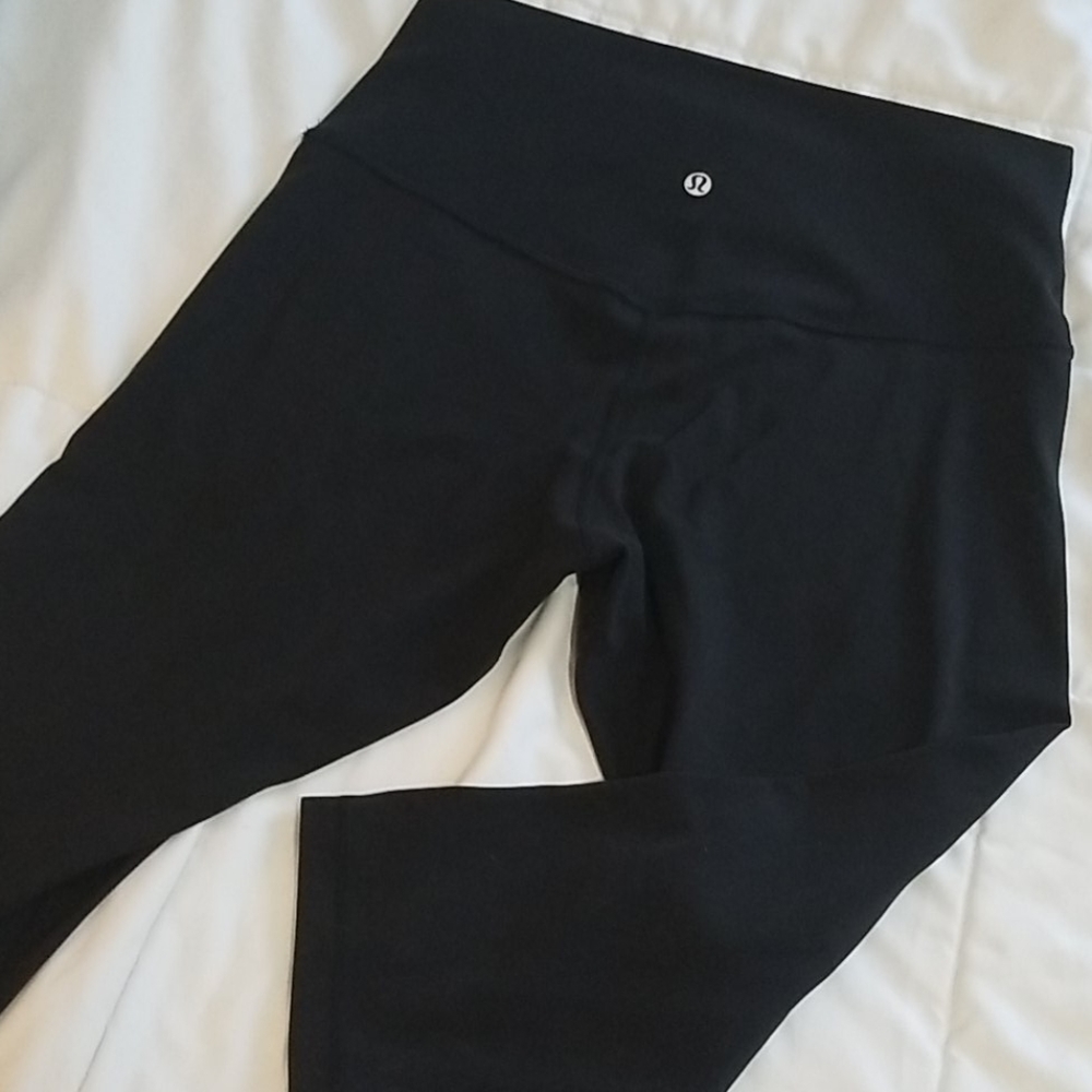 Lululemon Align High Rise 17" Cropped Leggings